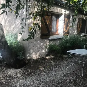 Mitoyen / 2 Personnes Appartement